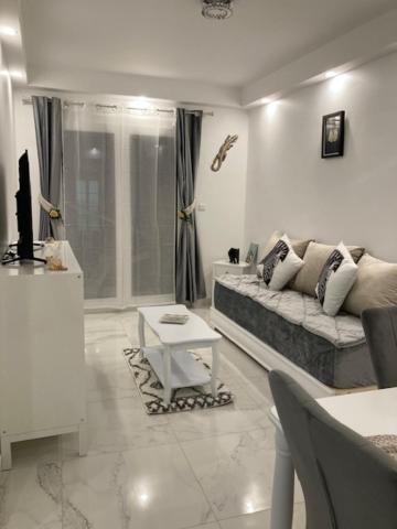 L'Escale Chic Gare Saint Charles Apartment Марсилия Екстериор снимка